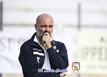 Si dividono le strade fra il Canosa Calcio e mister Gigi Di Simone