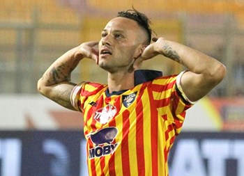 Blitz del Canosa Calcio: i rossoblù sganciano l’ultima bomba di mercato. La ciliegina sulla torta è bomber Matteo Di Piazza